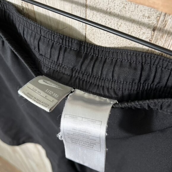 Vintage Y2K‎ Nike Silver Tag Black White 5" Inseam Shorts Mens Size Large - Picture 4 of 4